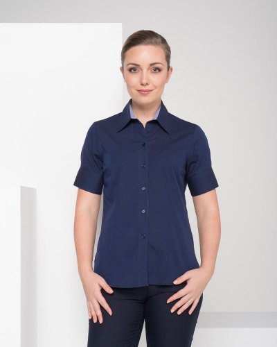 1/2 sleeve semi fitted shirt